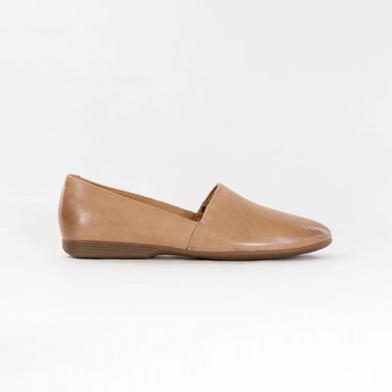 Women's Dansko Larisa Loafers In Taupe