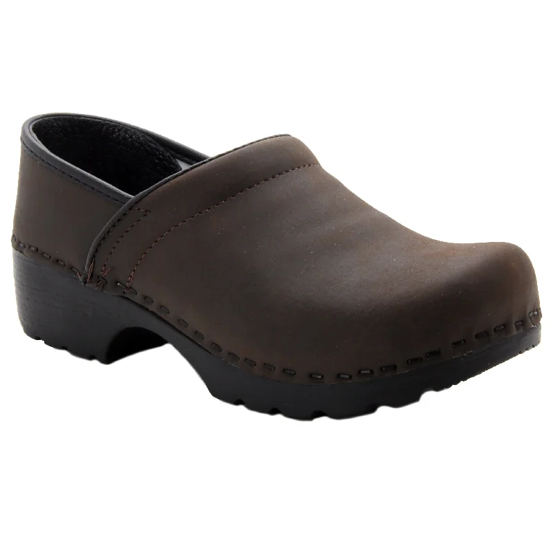 BJORK Women's Swedish Professional Oiled Leather Clogs